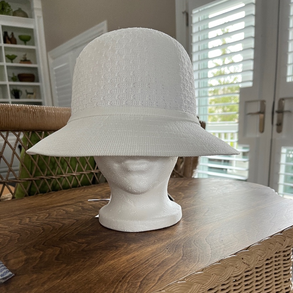 New White hat by  Kooringal